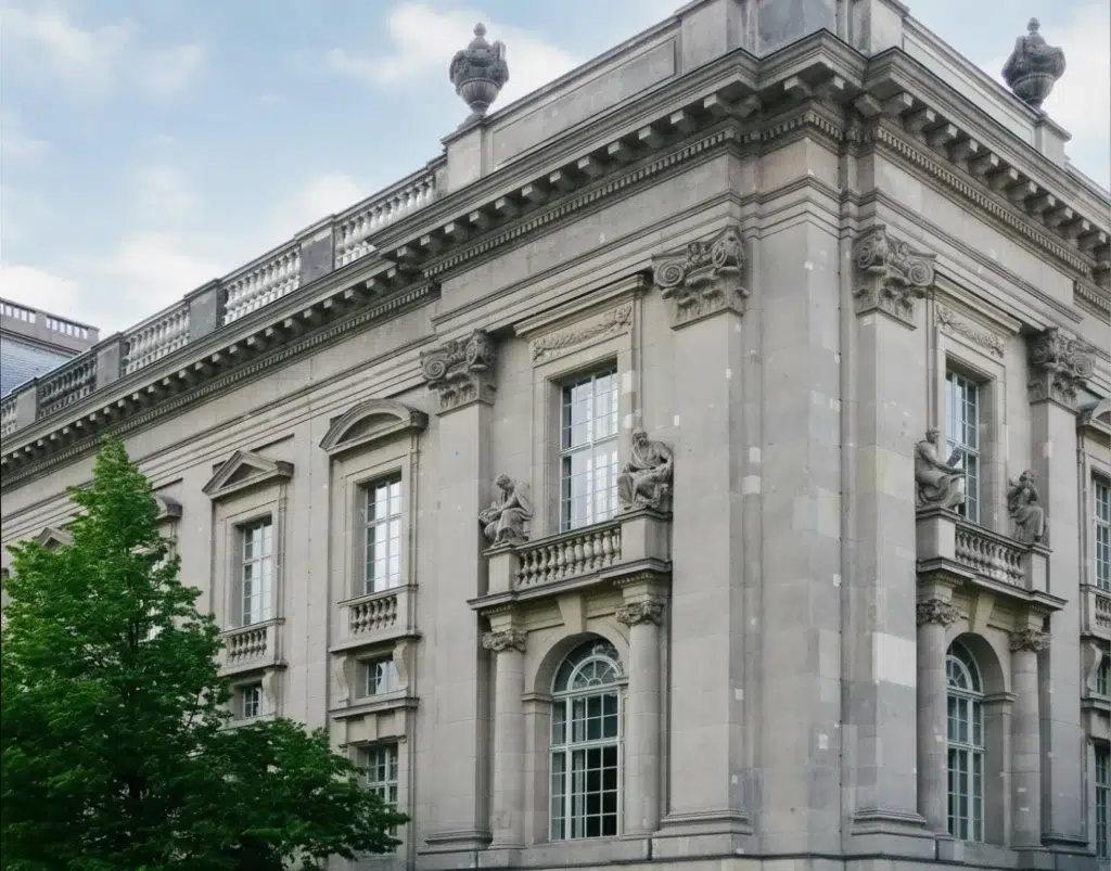 Einbruchschutz für öffentliche Gebäude - Timm Fensterbau