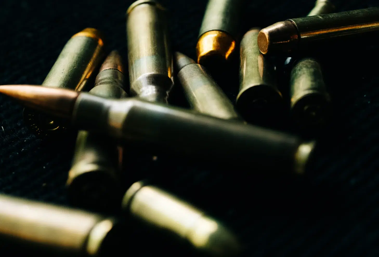 Zertifizierte Sicherheitsprodukte gegen Beschuss - unabhängig getestet - Timm Fensterbau